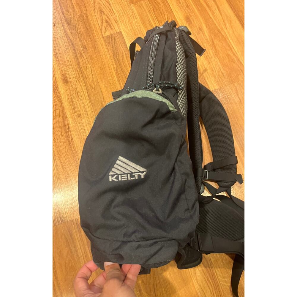 Kelty Arrowhead 2500 Internal Frame Backpack Blac… - image 2